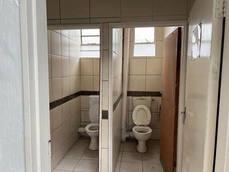 To Let commercial Property for Rent in North End Eastern Cape